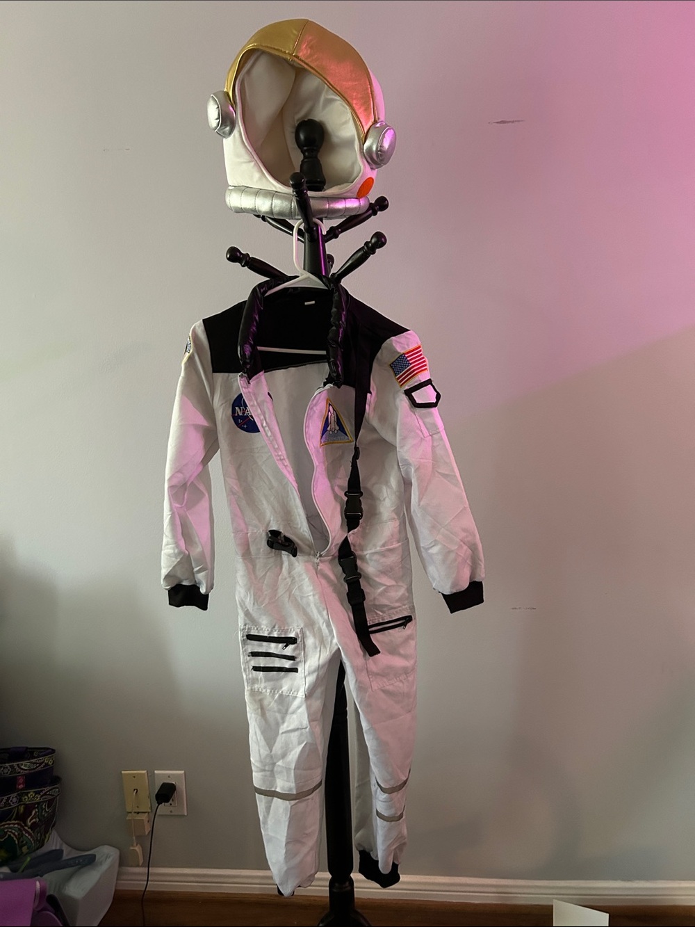 NASA White Astronaut Costume with Gold Helmet